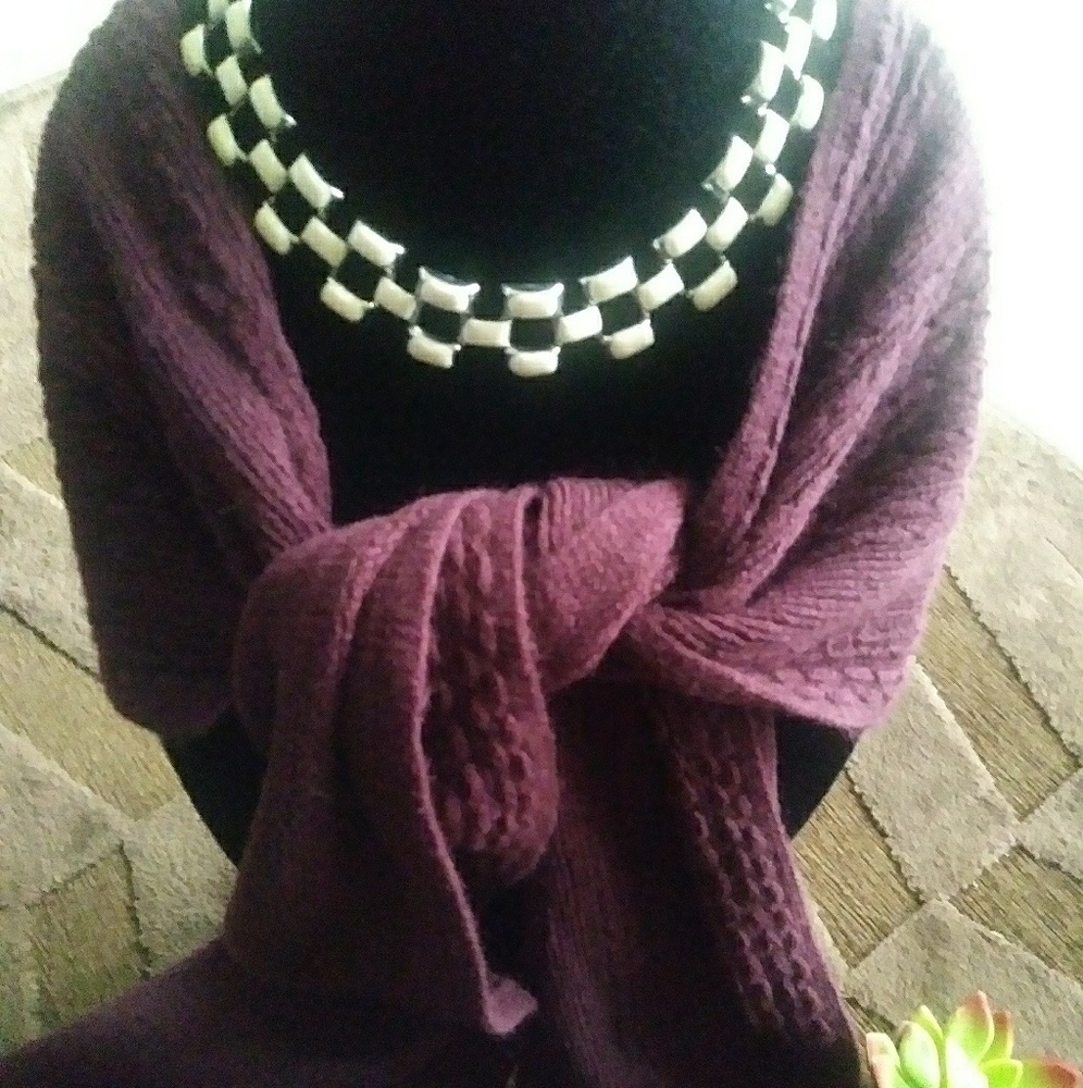 Guess White Necklace